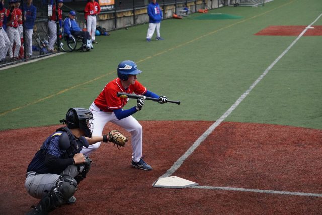 Cooper Nissenbaum bunting in the 5th inning